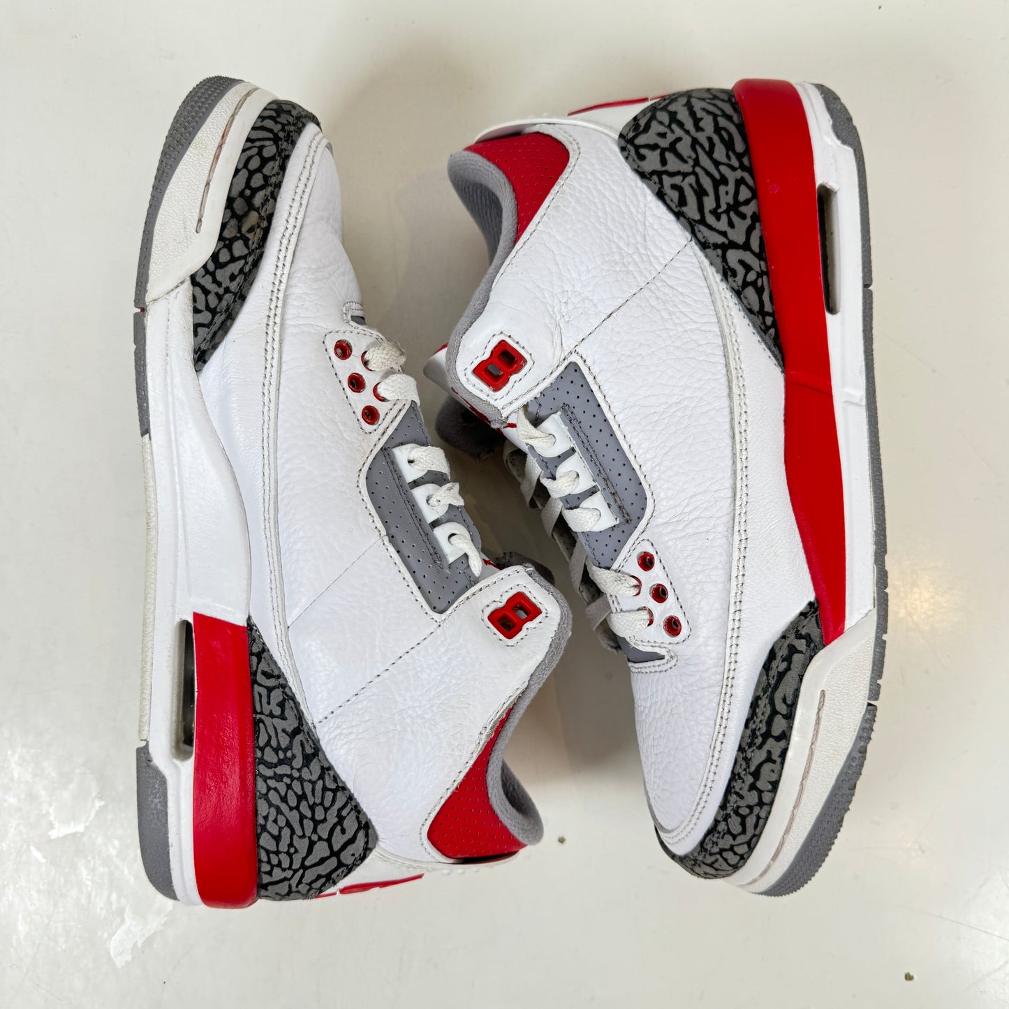 DM0967 160 Jordan 3 Retro Fire Red (2022) (GS) [USED] - 7 Y (Used)
