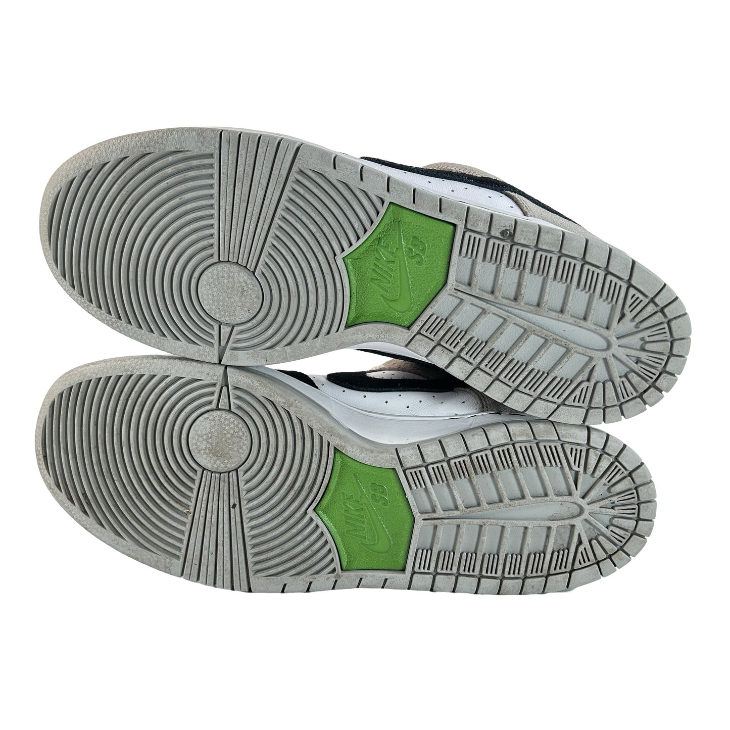 BQ6817 011 Nike SB Dunk Low Chlorophyll [USED] - 9.5 M (Used)