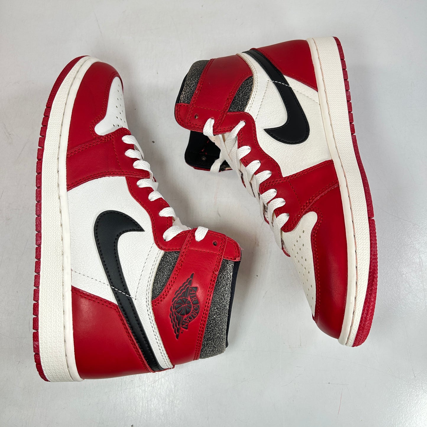 DZ5485 612 Jordan 1 Retro High OG Chicago Lost And Found [USED] - 9.5 M (VNDS)