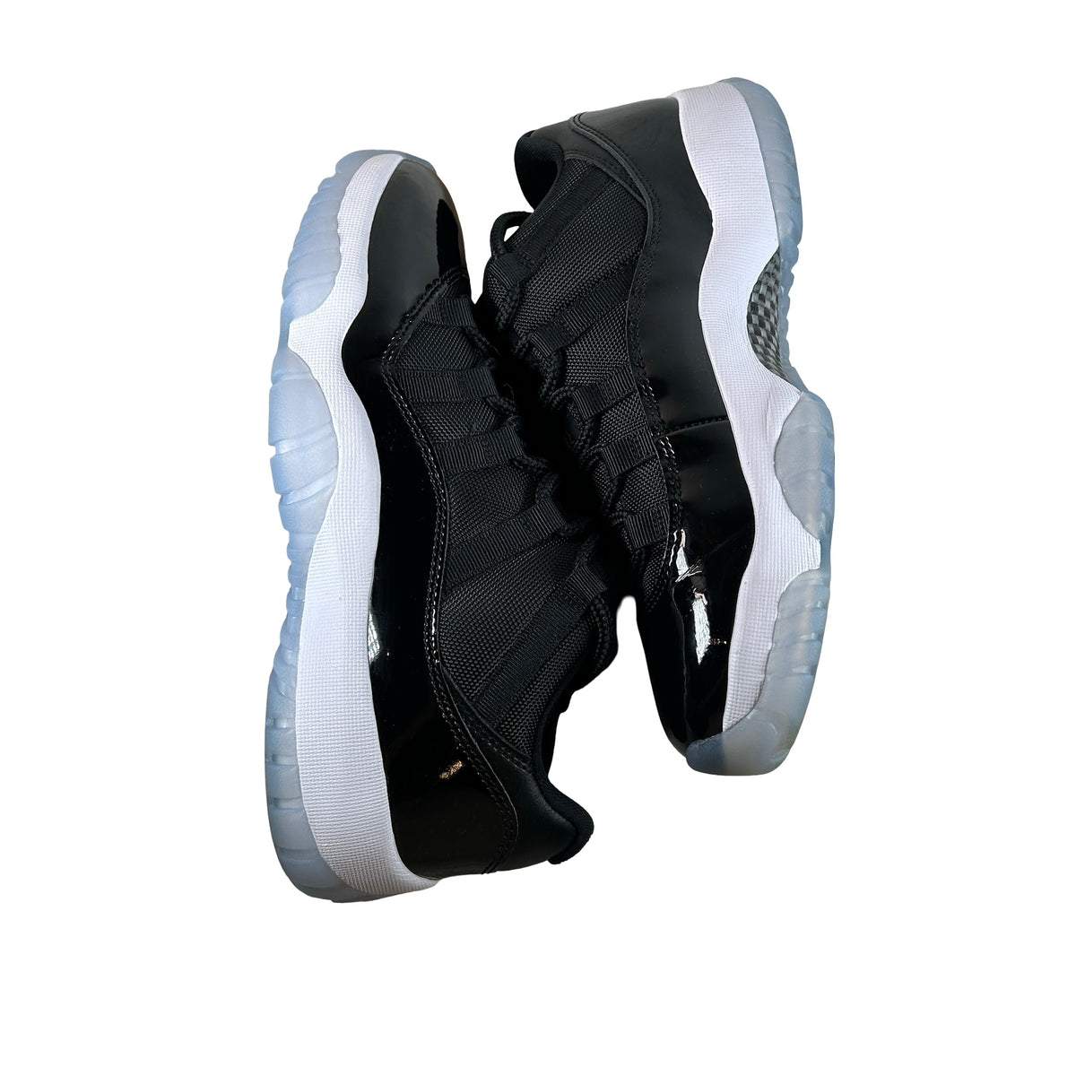 FV5104 004 Jordan 11 Retro Low Space Jam [USED] - 8.5 M (Used2)