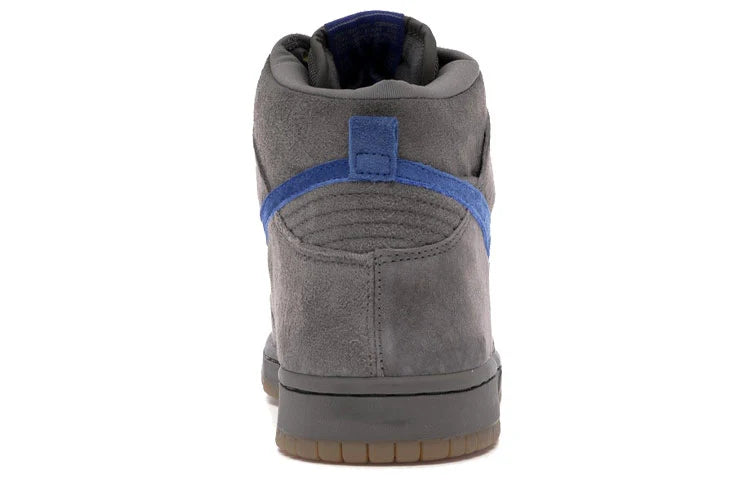 305050 241 Nike SB Dunk High Iron