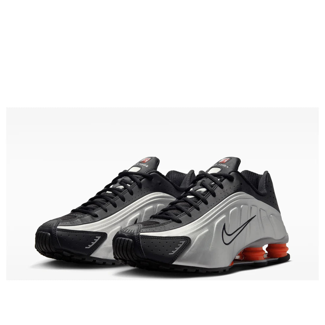 HQ1988 002 Nike Shox R4 Black Metallic Silver (2025)