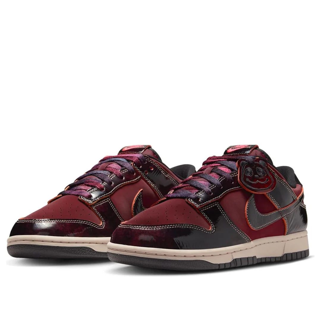 HQ1965 600 Nike Dunk Low SE Red Panda