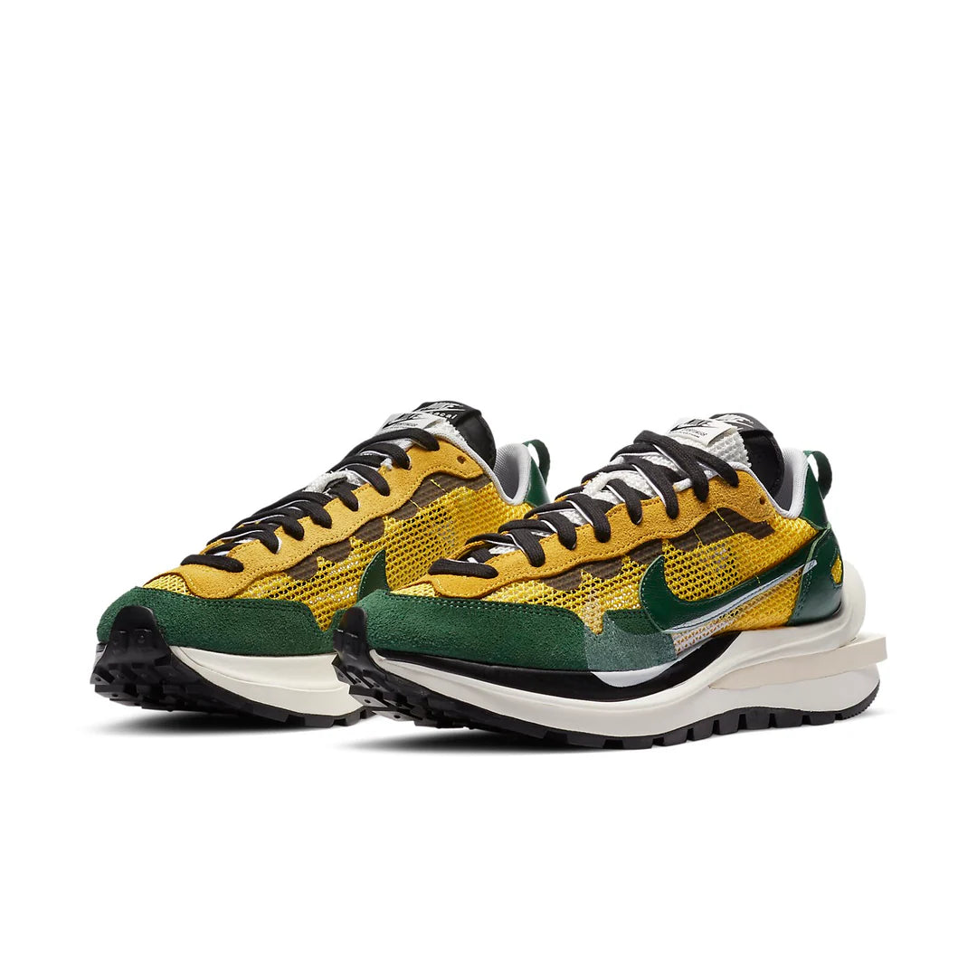 CV1363 700 Nike Vaporwaffle sacai Tour Yellow Stadium Green