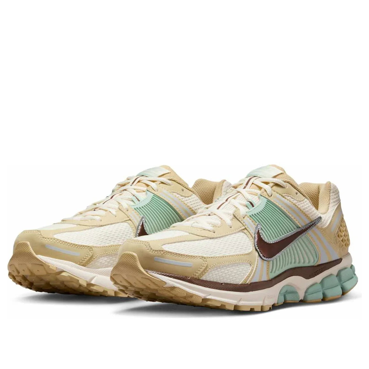 IB2987 700 Nike Zoom Vomero 5 Team Gold Seafoam
