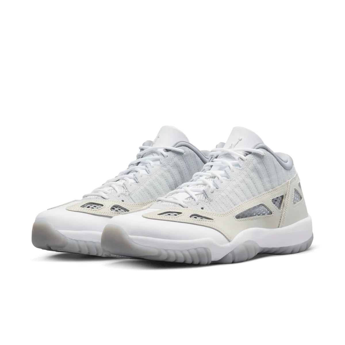 919712 102 Jordan 11 Retro Low IE Light Orewood Brown