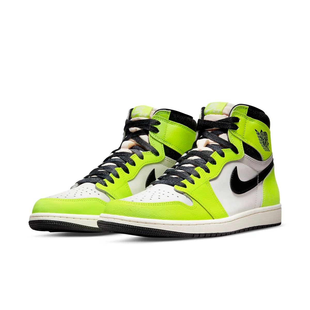 555088 702 Jordan 1 Retro High OG Visionaire