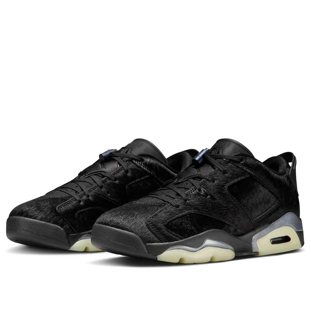 IO9786 001 Jordan 6 Retro Low Blackout (Women's)