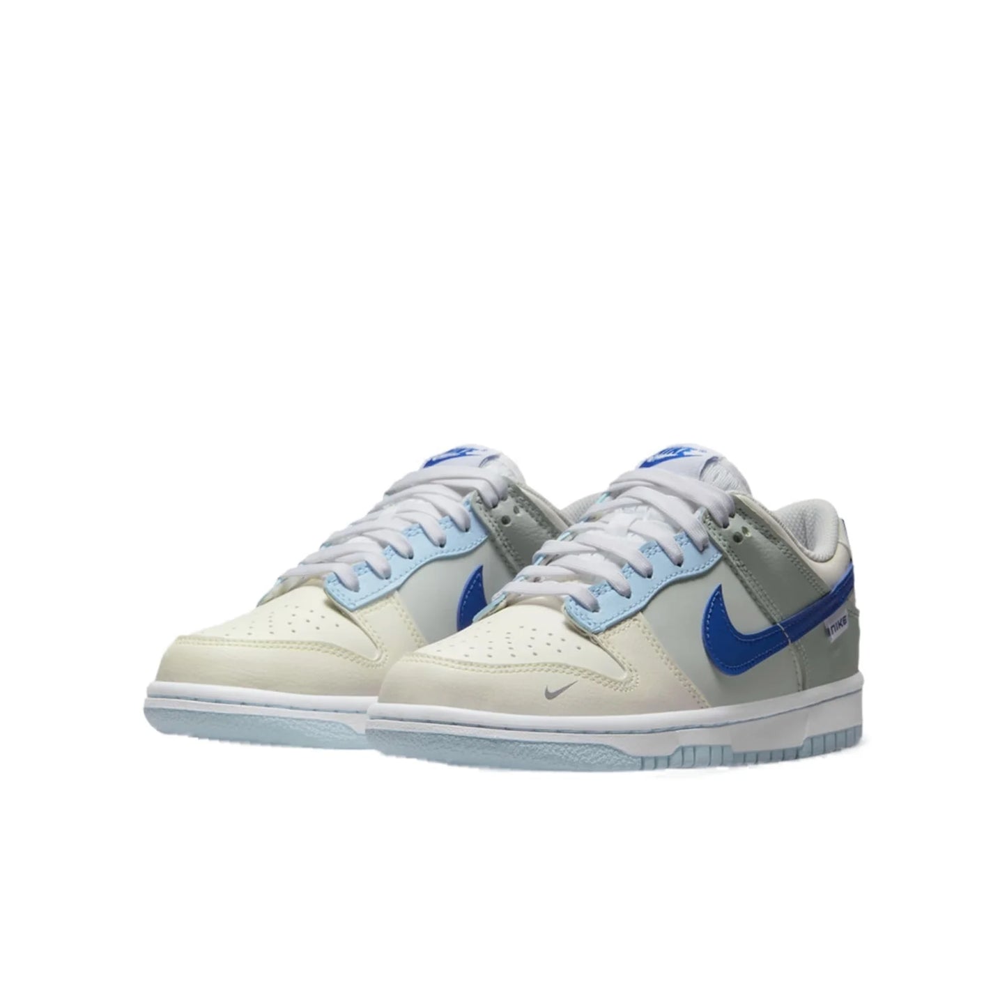 FB1843 141 Nike Dunk Low Ivory Hyper Royal (GS)