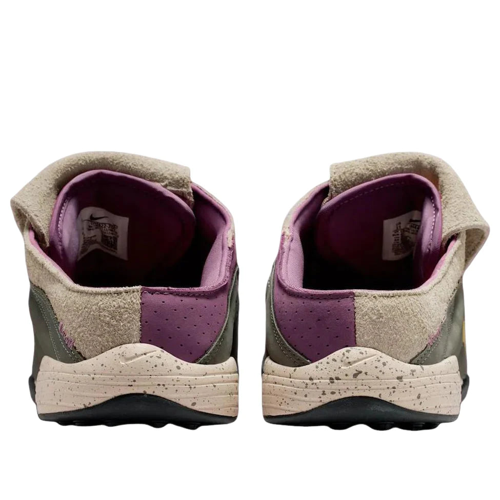 IH4422 200 Nike Total 90 Mule Kids of Immigrants Khaki