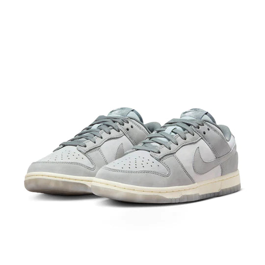 FV1167 001 Nike Dunk Low Cool Grey Football Grey (Women's)