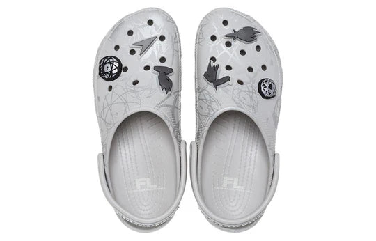 209622 101 Crocs Classic Clog Futura Laboratories Pearl White