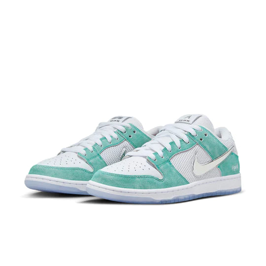 FD2562 400 Nike SB Dunk Low April Skateboards