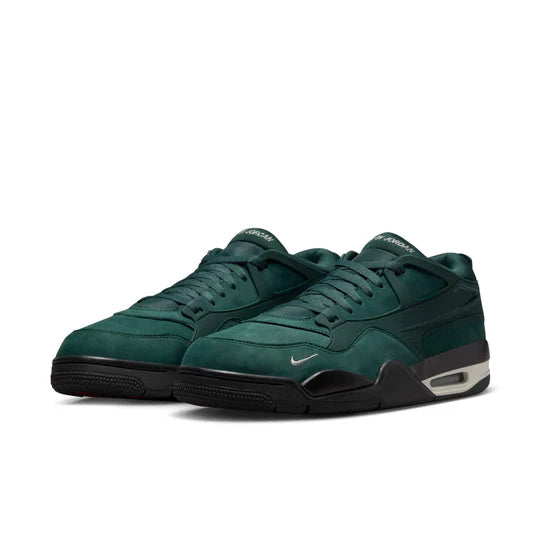 HF4334 300 Jordan 4 RM SP Nigel Sylvester Grandma's Driveway