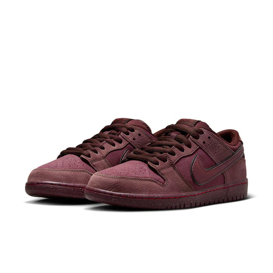 FN0619 600 Nike SB Dunk Low “City of Love”