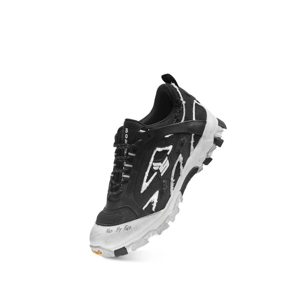 F26X104AB Sicko x Vessel Hiking Shoes Black/White