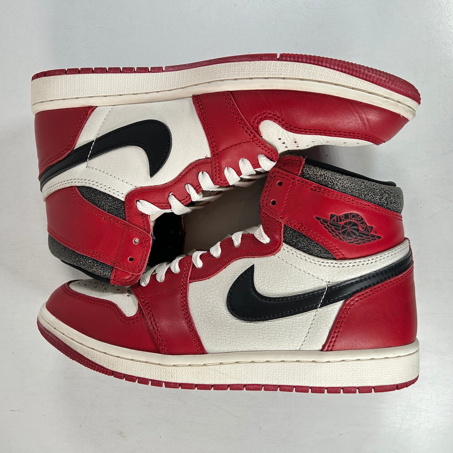 DZ5485 612 Jordan 1 Retro High OG Chicago Lost and Found [USED] - 8.5 M (Used4)