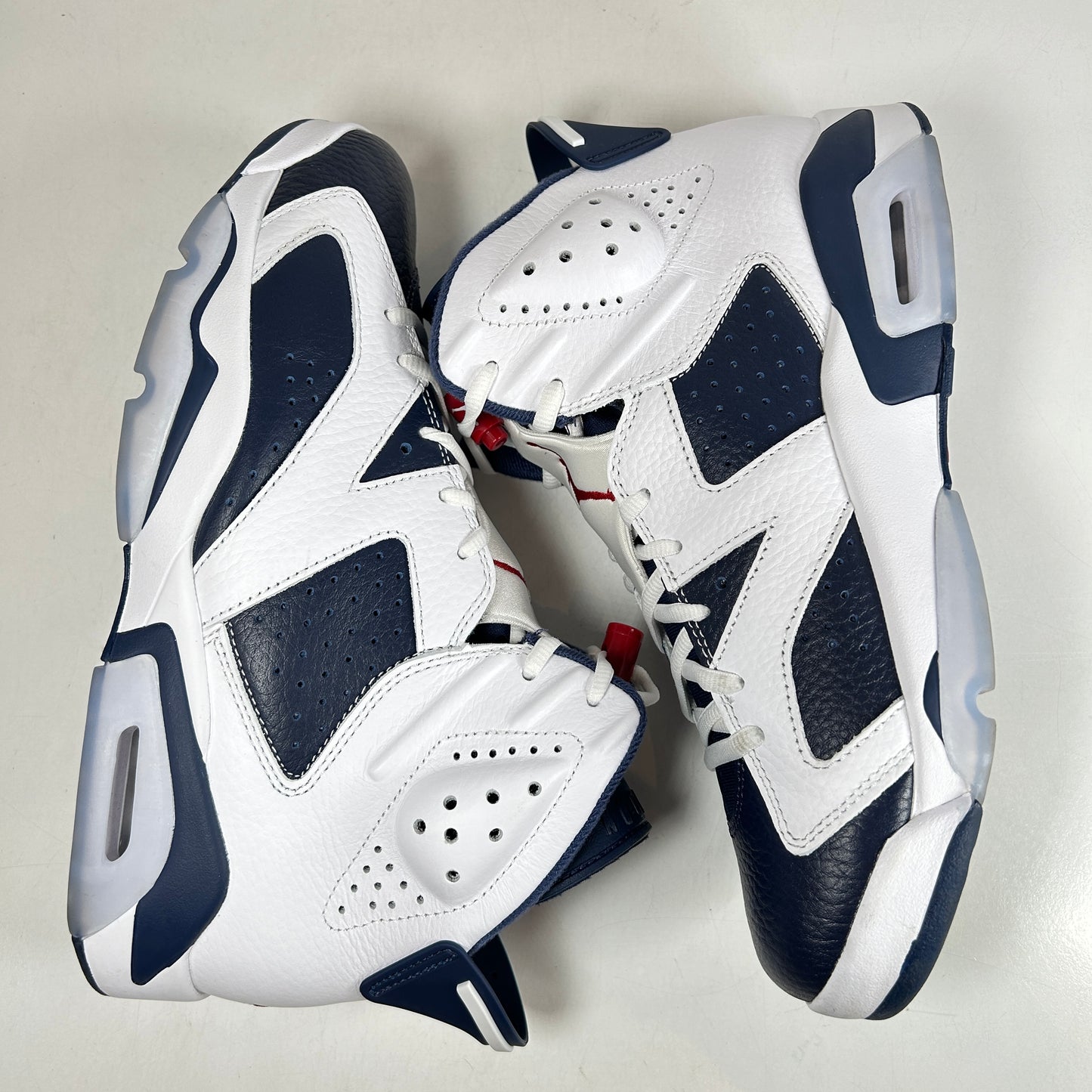 CT8529 164 Jordan 6 Retro Olympic (2024) - 10 M (Used)