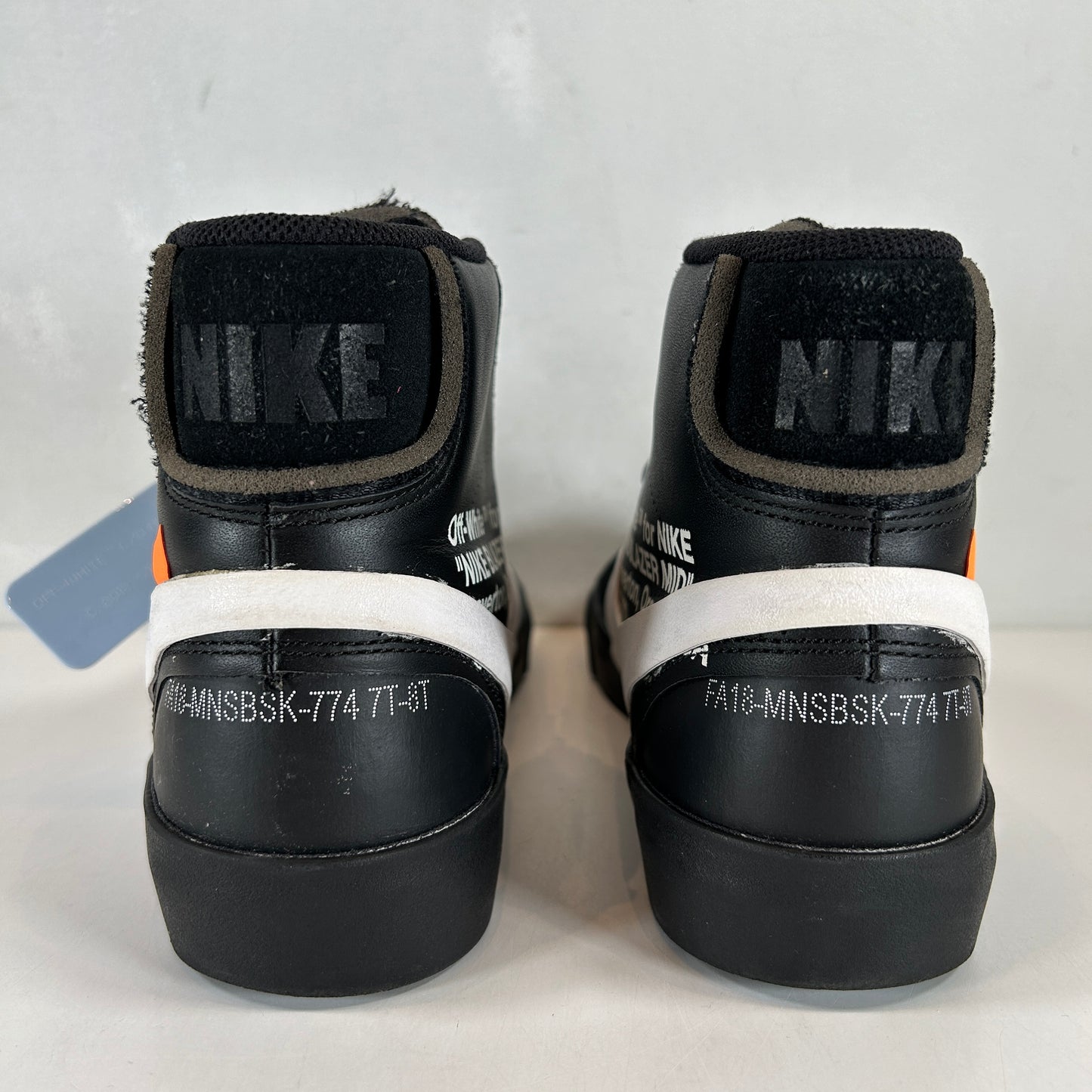 AA3832 001 Nike Blazer Off-White Black [USED] - 8.5 M (Used)