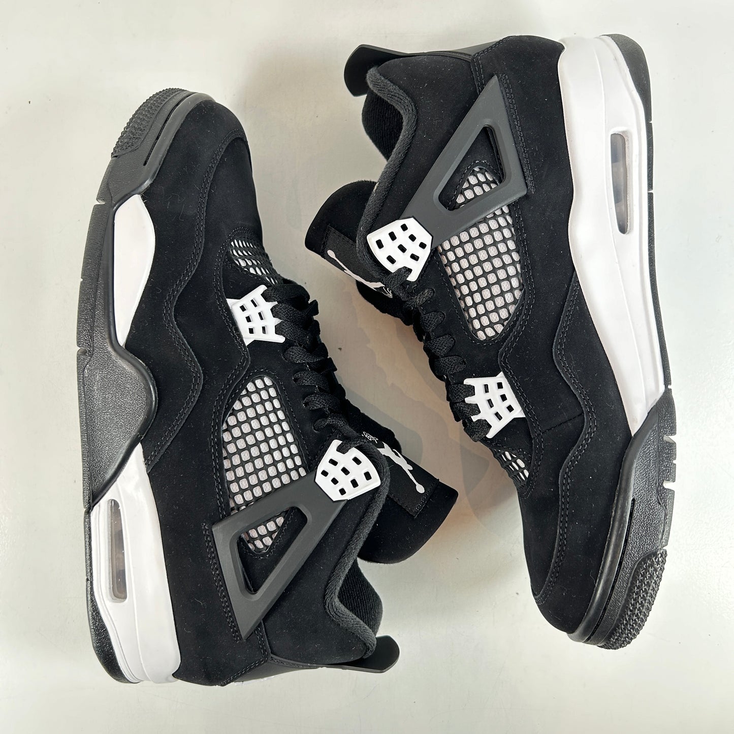 FQ8138 001 Air Jordan 4 Retro White Thunder [USED] - 10.5 M (Used)