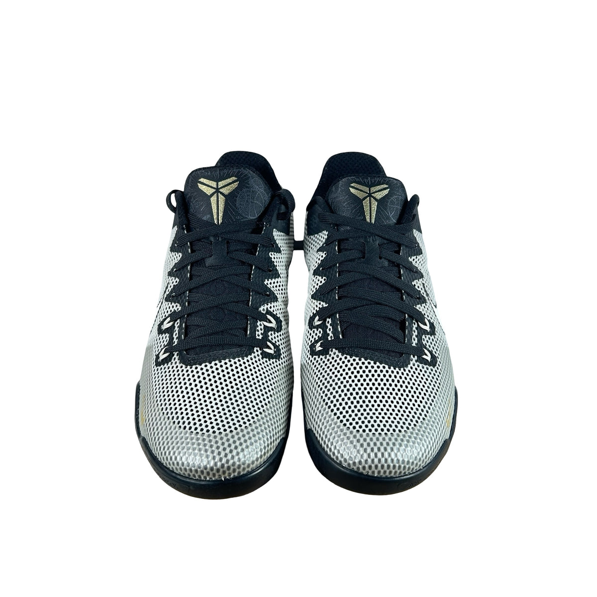 869600 010 Nike Kobe 11 Quai 54 - 10.5 M (Yellowing)