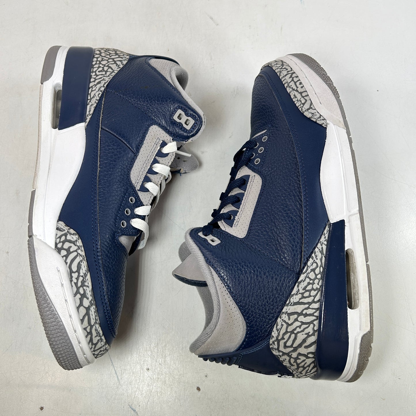 CT8532 401 Jordan 3 Retro Georgetown (2021) [USED] - 11 M (Used2)