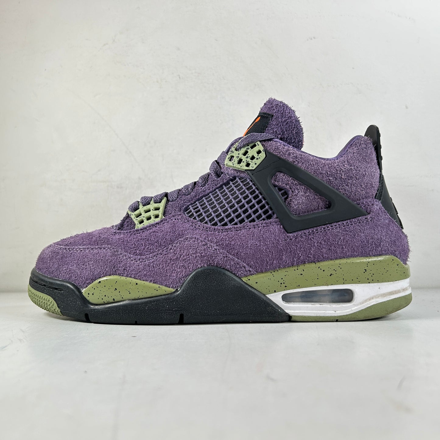 AQ9129 500 Jordan 4 Retro Canyon Purple [USED] - 9.5 W (Used) (No Box)