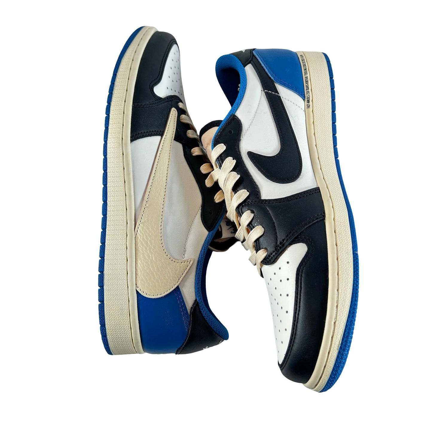 DM7866 140 Jordan 1 Low Fragment x Travis Scott [USED] - 11.5 M (VNDS)