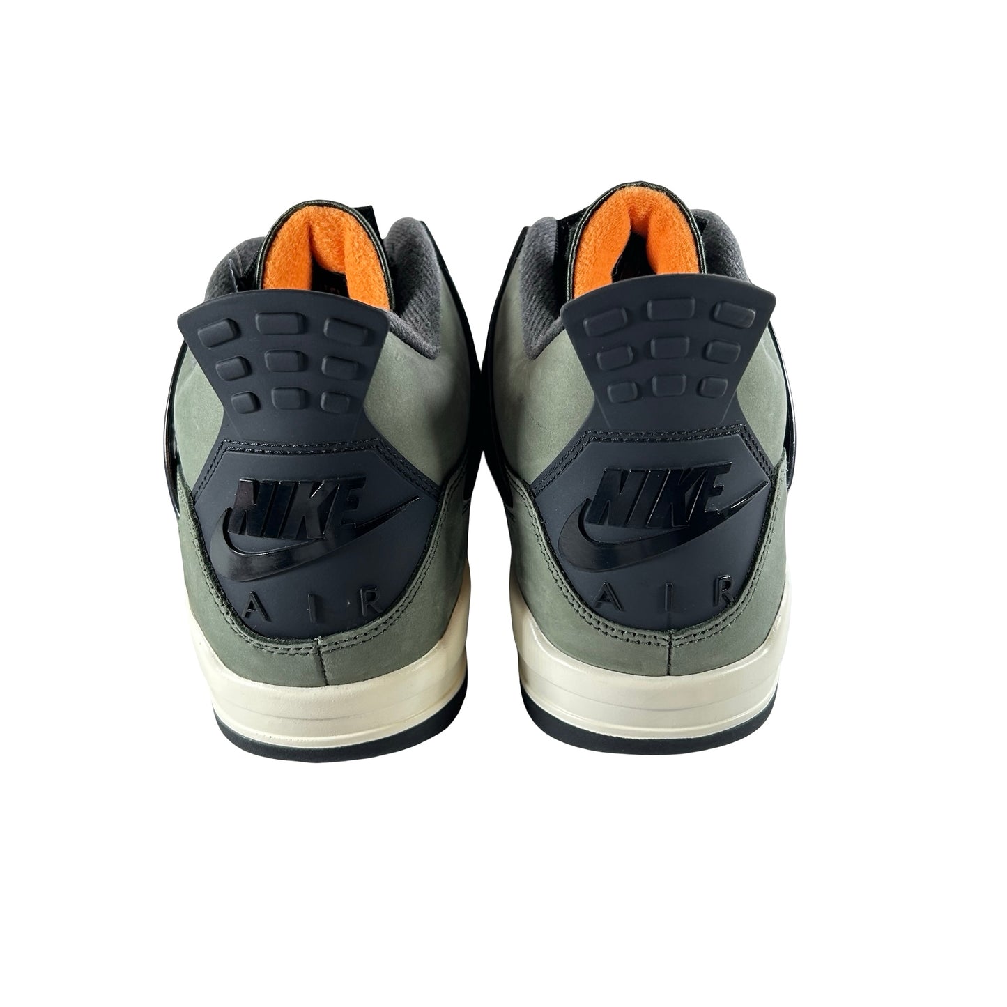 IB1519 200 Jordan 4 Retro OG SP Undefeated (2025) [CONDITIONAL] - 11 M (Scuff On Toebox)