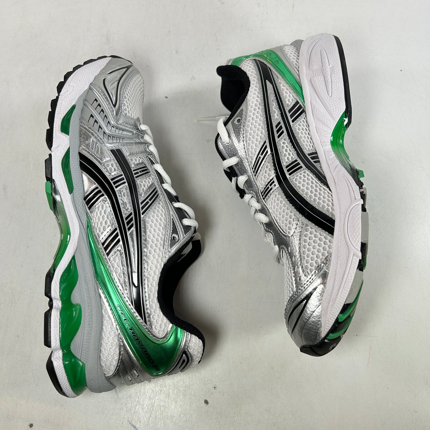 1201A019 110 ASICS Gel-Kayano 14 White Malachite Green [USED] - 7.5 M (Used)