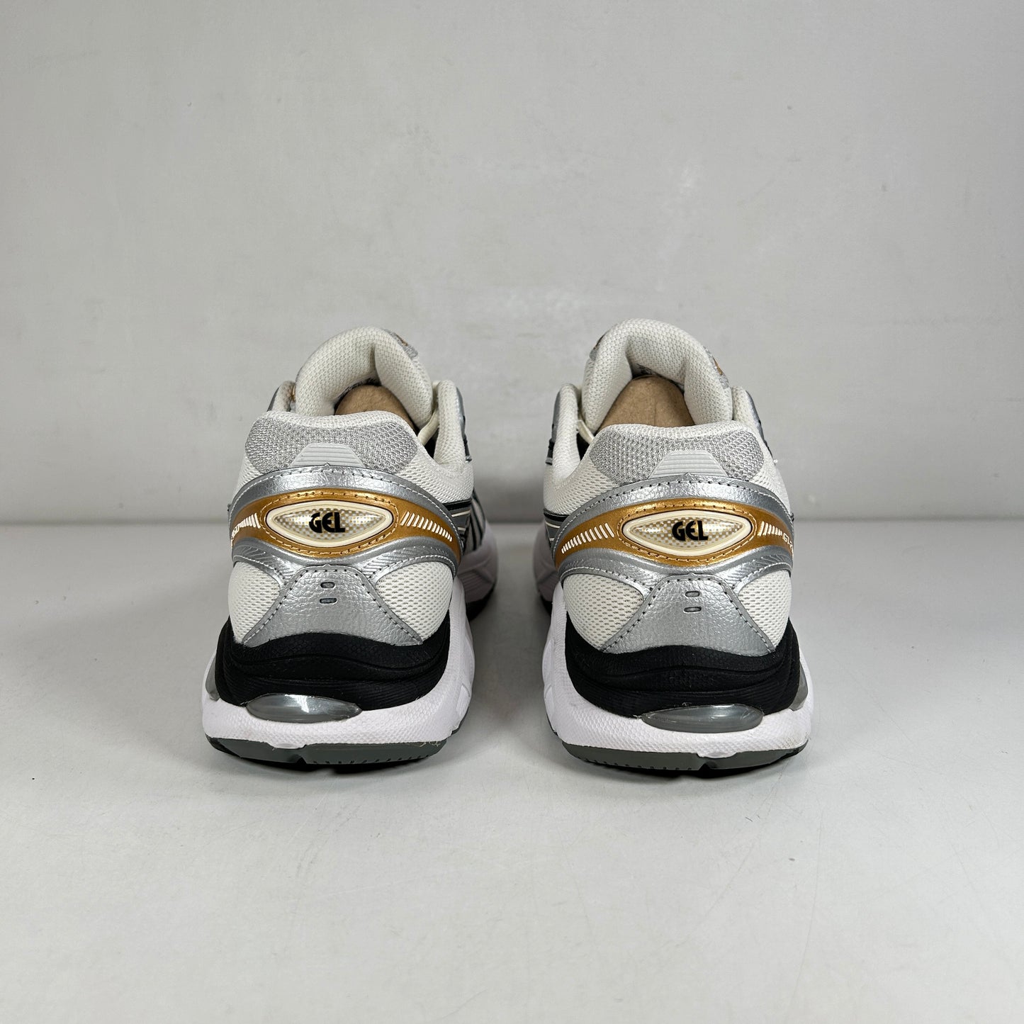 1203A320 100 ASICS GT-2160 Cream Pure Silver Gold [USED] - 7.5 M (Used)