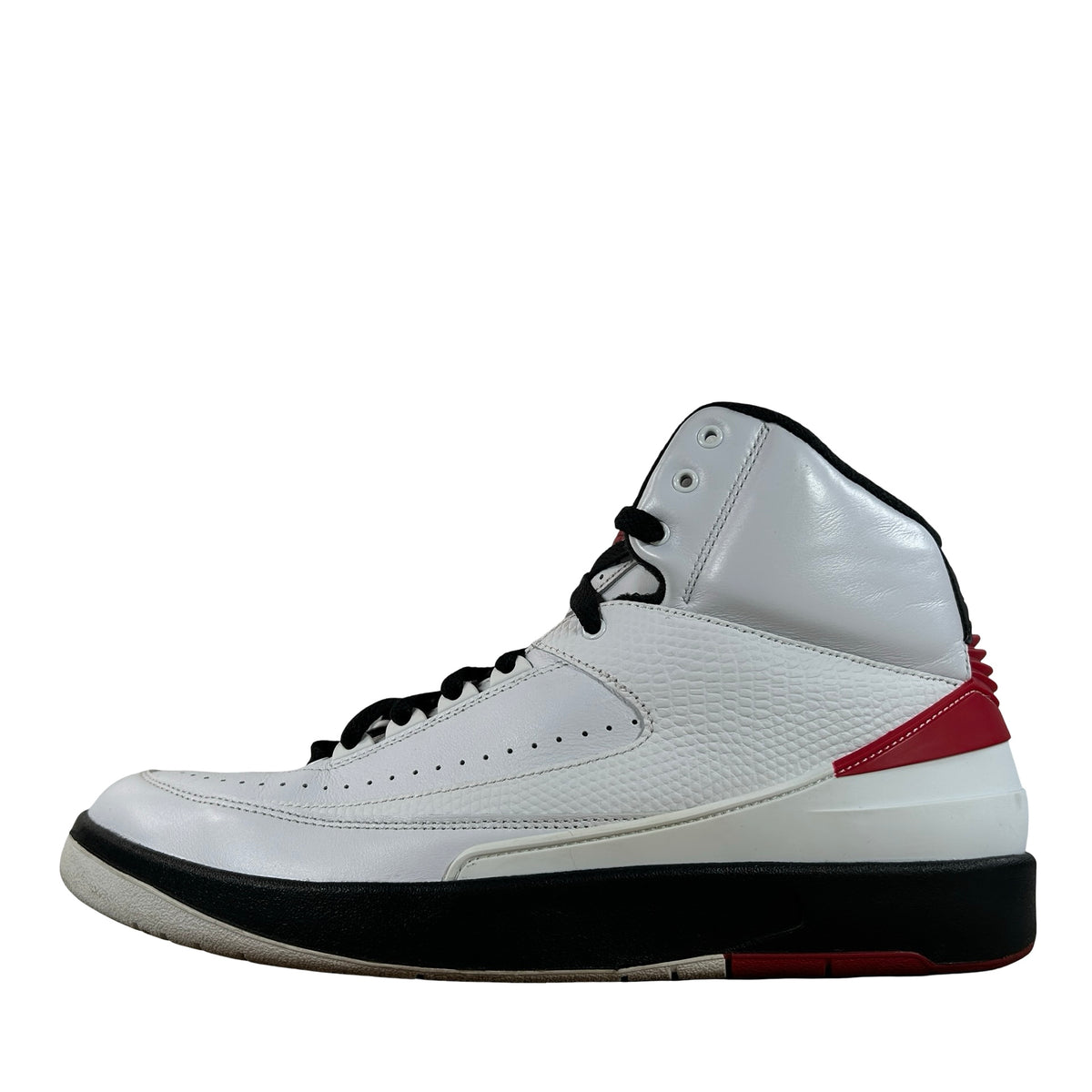 DX2454 106 Jordan 2 Retro OG Chicago (2022) [USED] - 11 M (Used10)