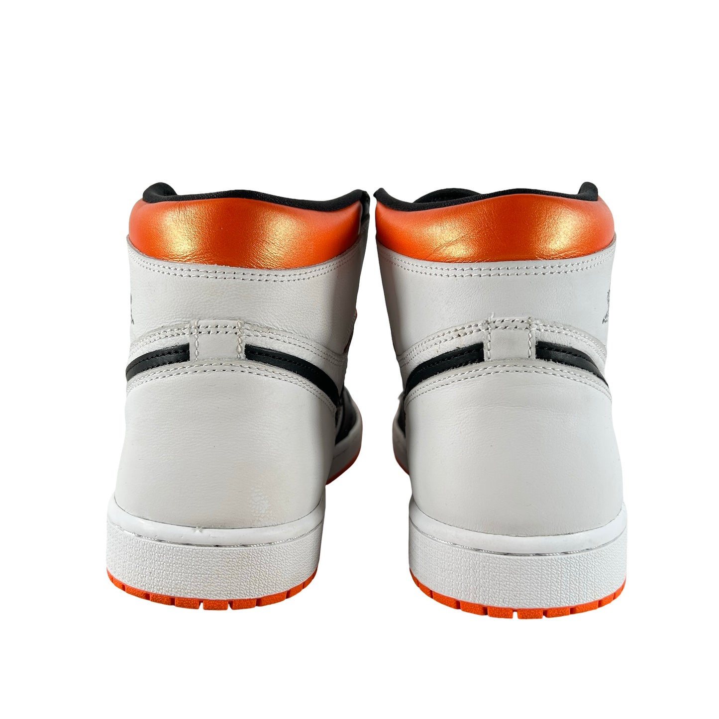 555088 180 Jordan 1 Retro High Electro Orange [USED] - 11.5 M (Used)