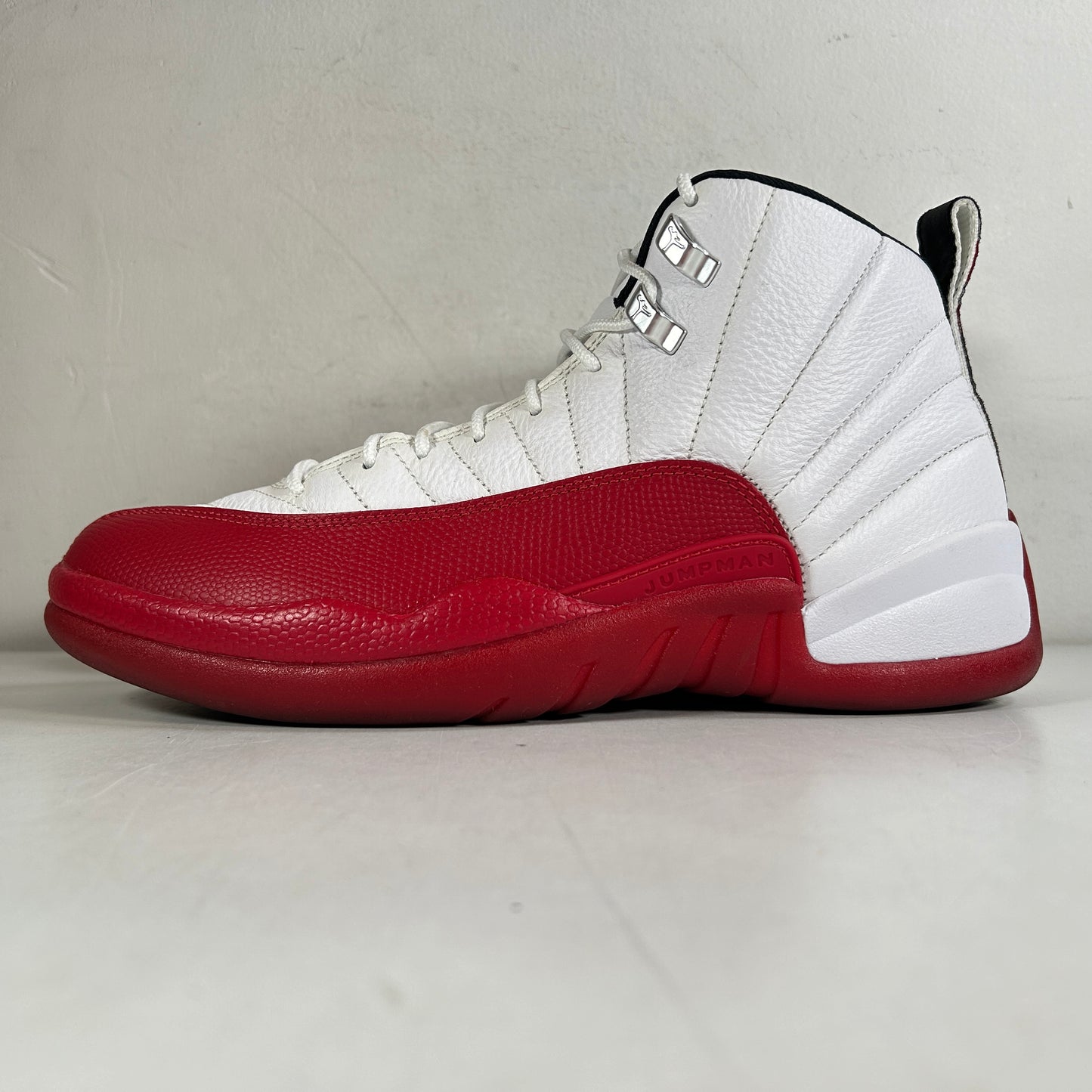 CT8013 116 Jordan 12 Retro Cherry (2023) [USED] - 10.5 M (Used) (No Box2)