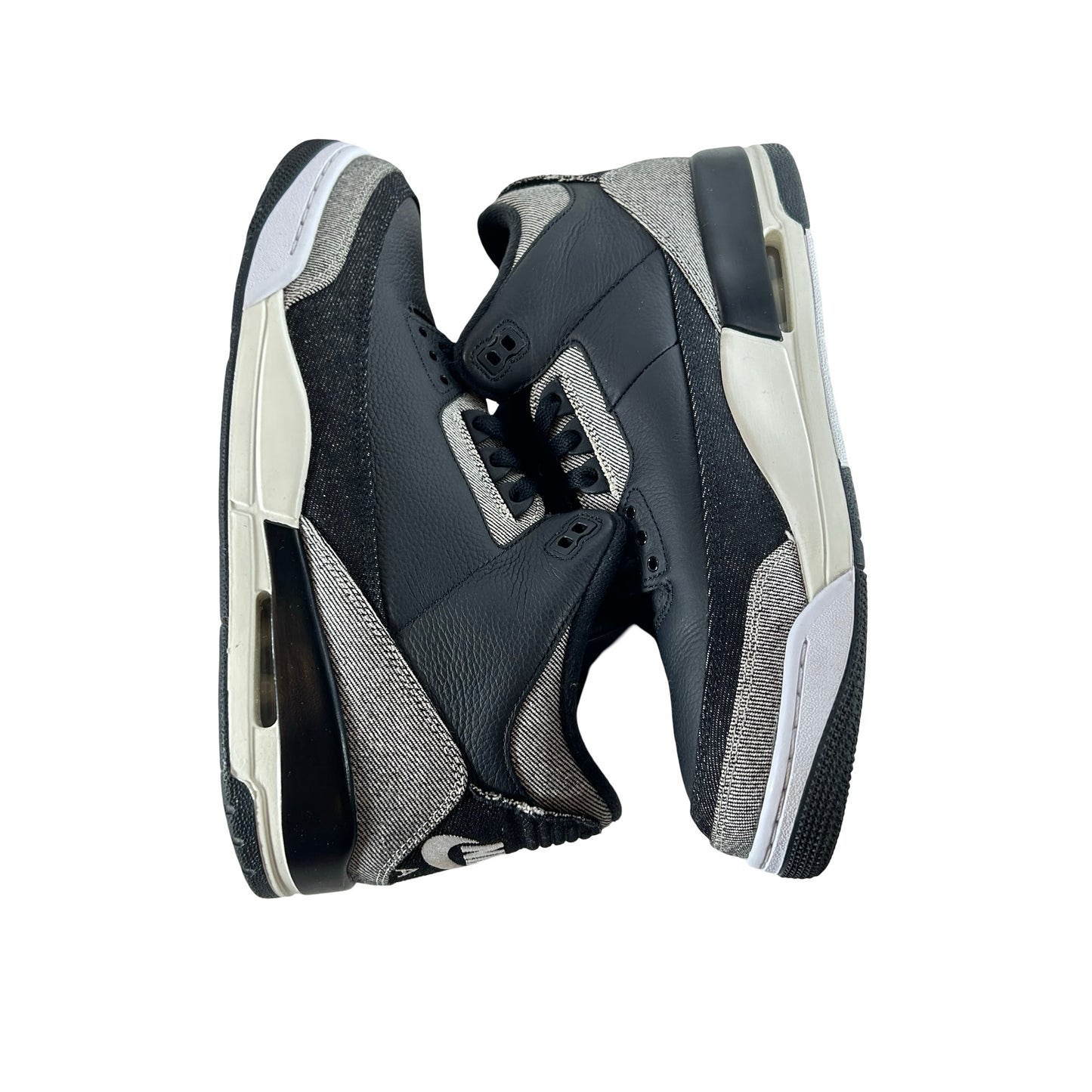 IR0914 400 Jordan 3 Retro Levi’s Black [USED] - 11.5 M (Used)