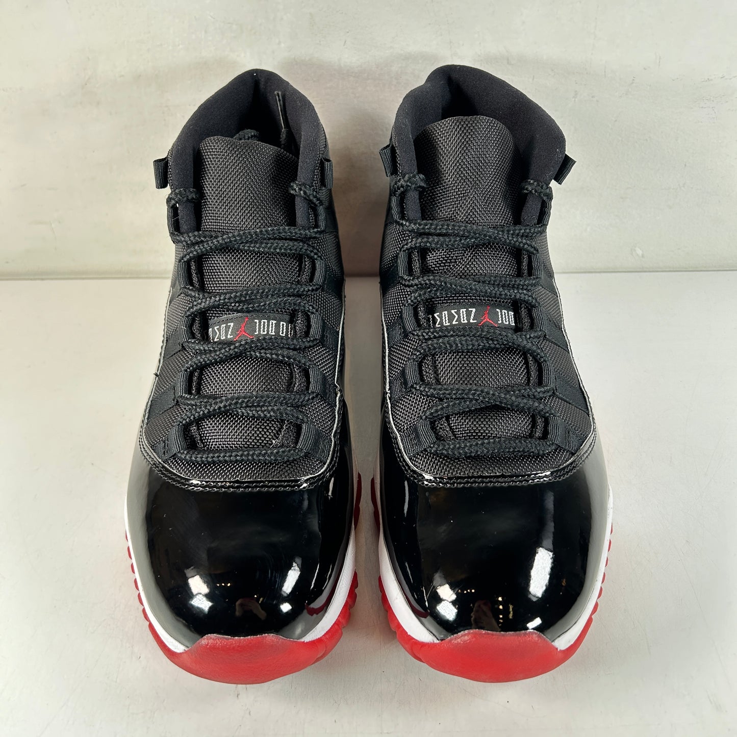 378037 061 Jordan 11 Retro Playoffs Bred (2019) [USED] - 10 M (Used) (Replace Box)