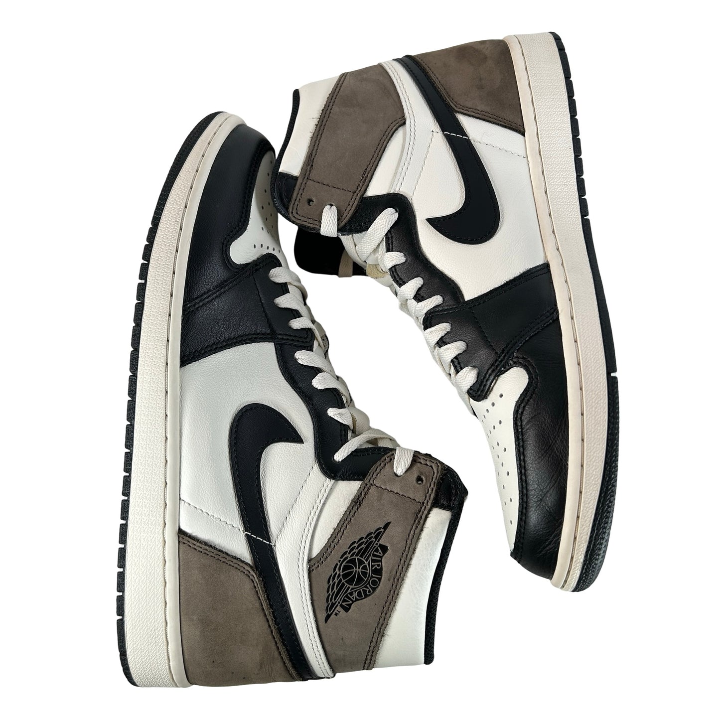 555088 105 Jordan 1 Mocha [USED] - 11 M (Used5)