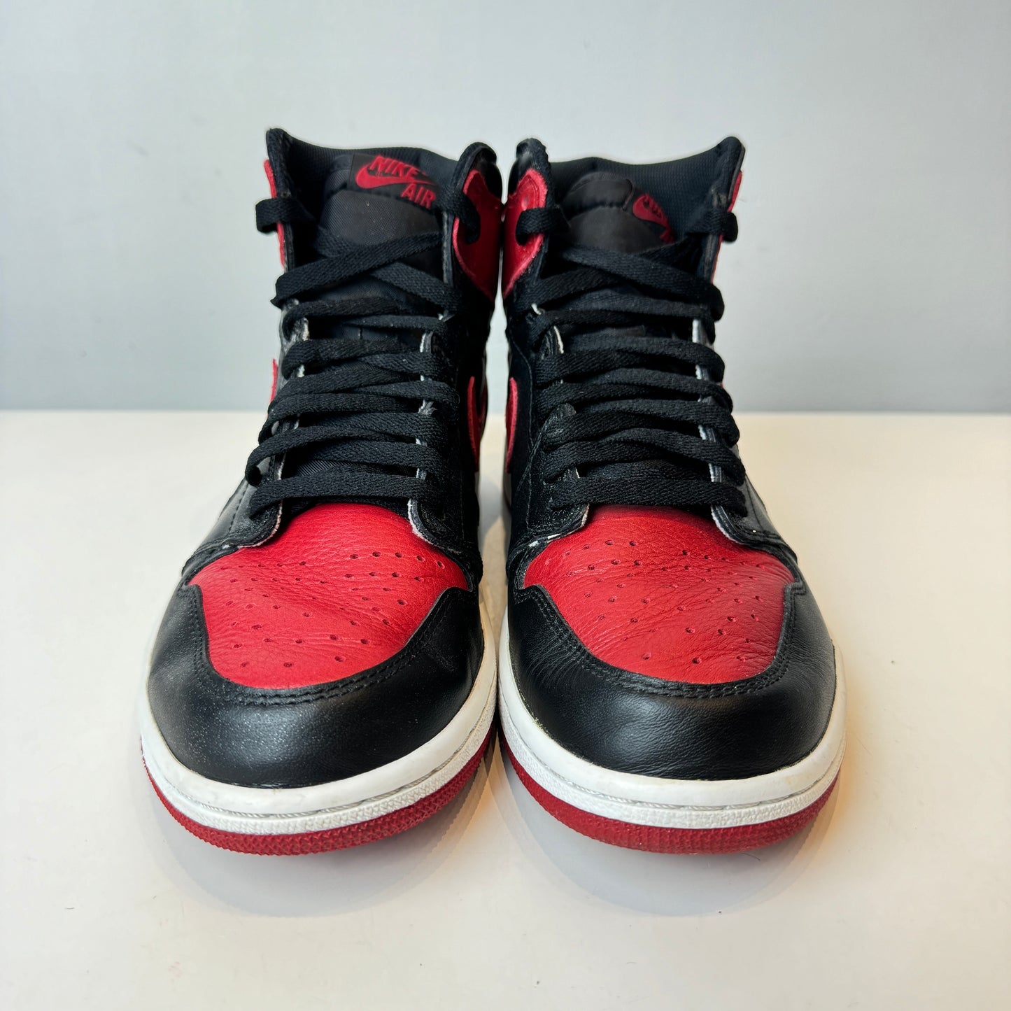 555088 001 Jordan 1 Retro High Bred Banned (2016) [USED] - 10 M (Used)