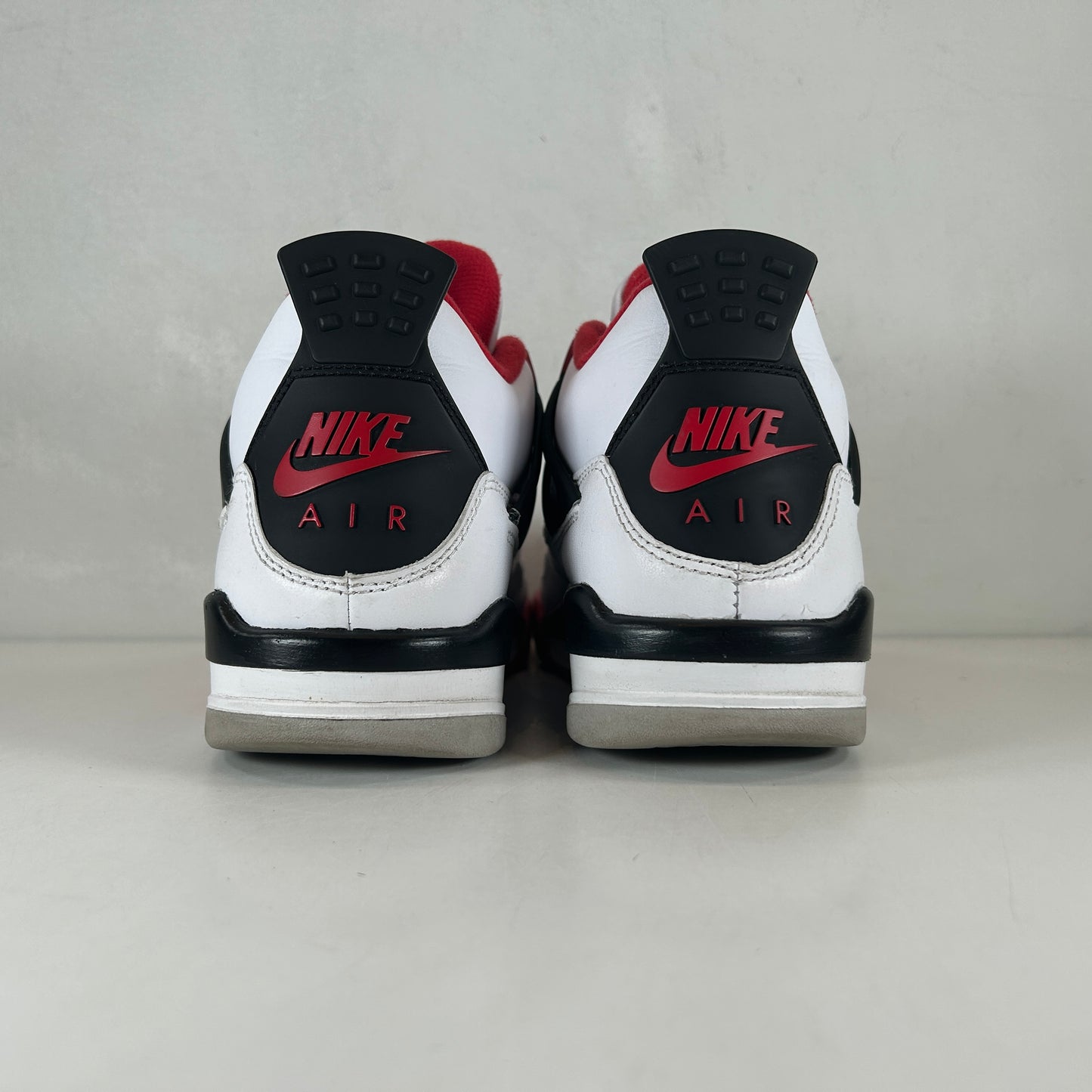 408452 160 Jordan 4 Retro Fire Red (2020) (GS) [USED] - 5.5 Y (Used)