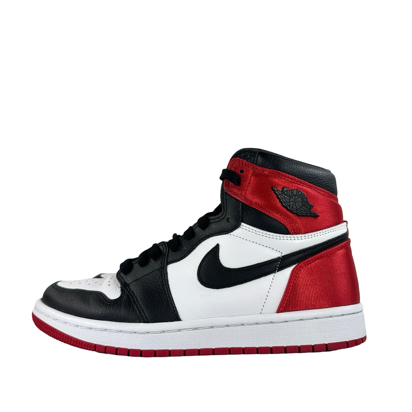 CD0461 016 AJ1 Satin Black Toe [USED] - 8.5 W (Used)