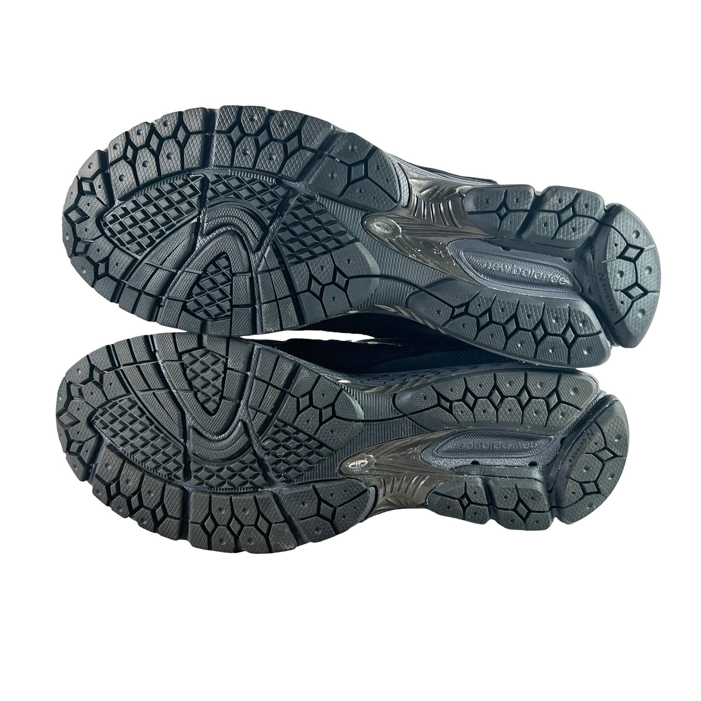 U20023MB New Balance 2002R Gore-Tex Protection Pack Black Magnet [USED] - 11 M (Used)