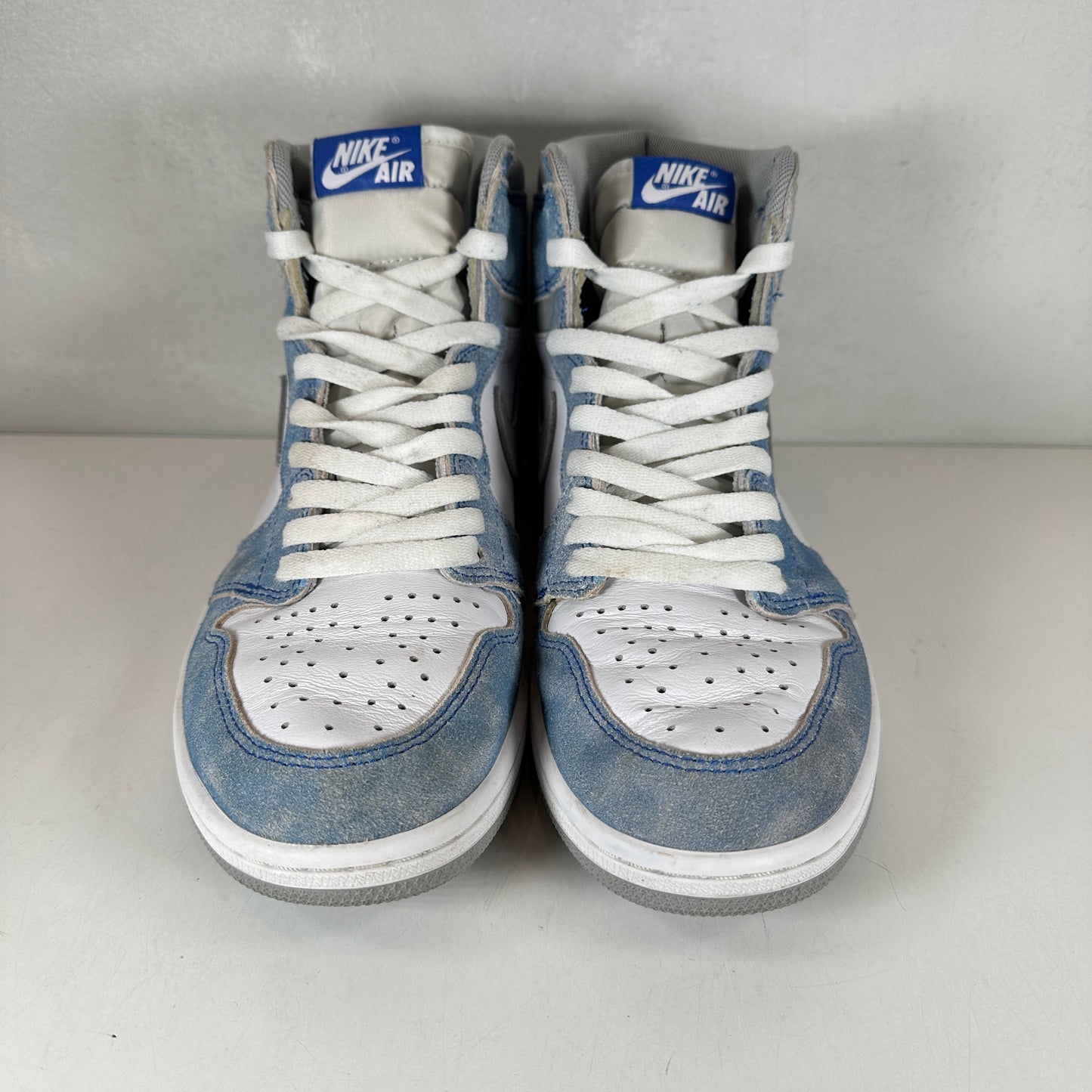 555088 402 Jordan 1 Hyper Royal [USED] - 8.5 M (Used) (No Box)