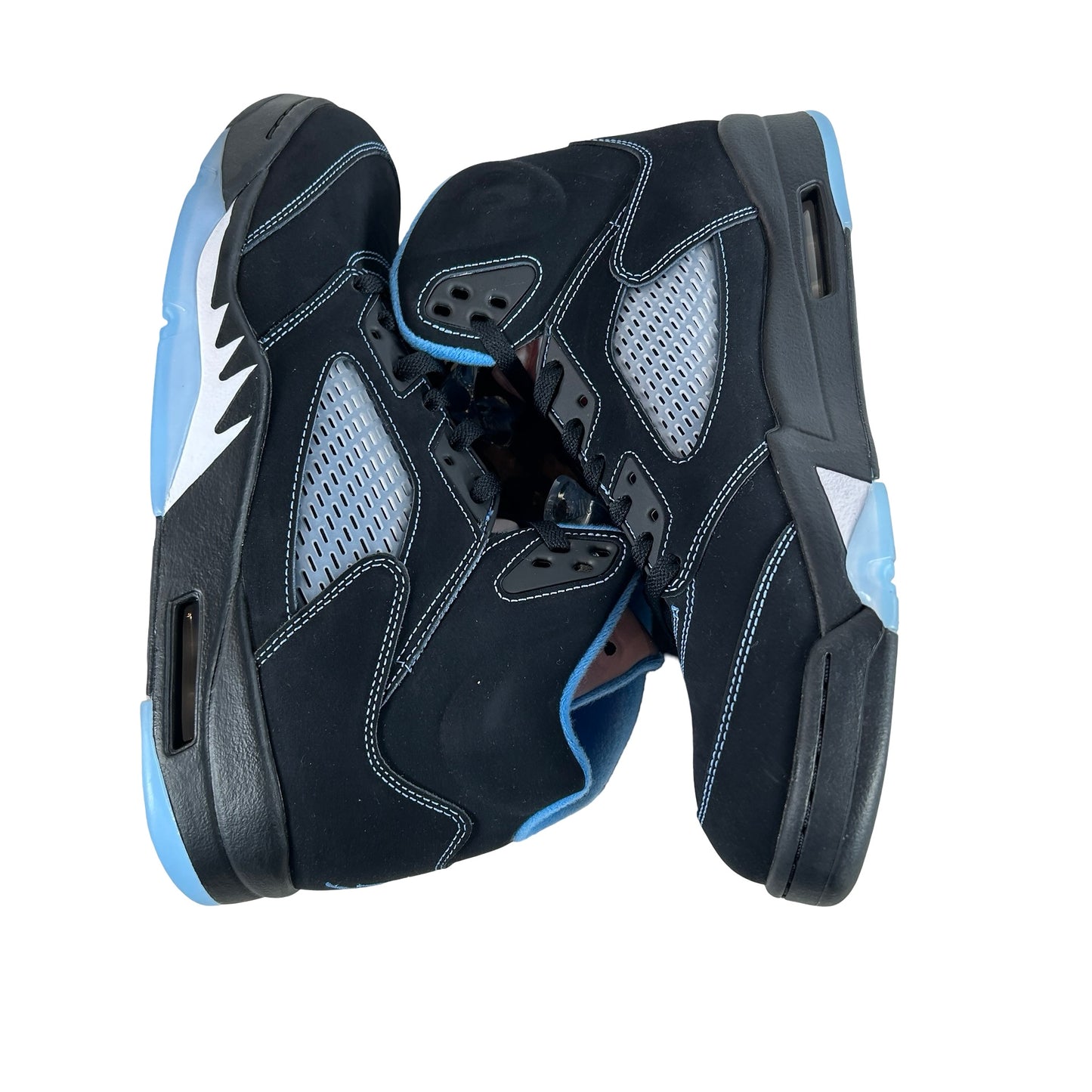 DD0587 008 Jordan 5 Retro Black University Blue (2026) [USED] - 11 M (Used)