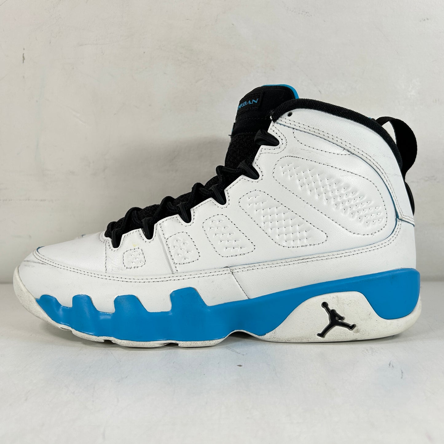 FQ8992 101 Jordan 9 Retro Powder Blue (2024) [USED] - 9.5 M (Used3)