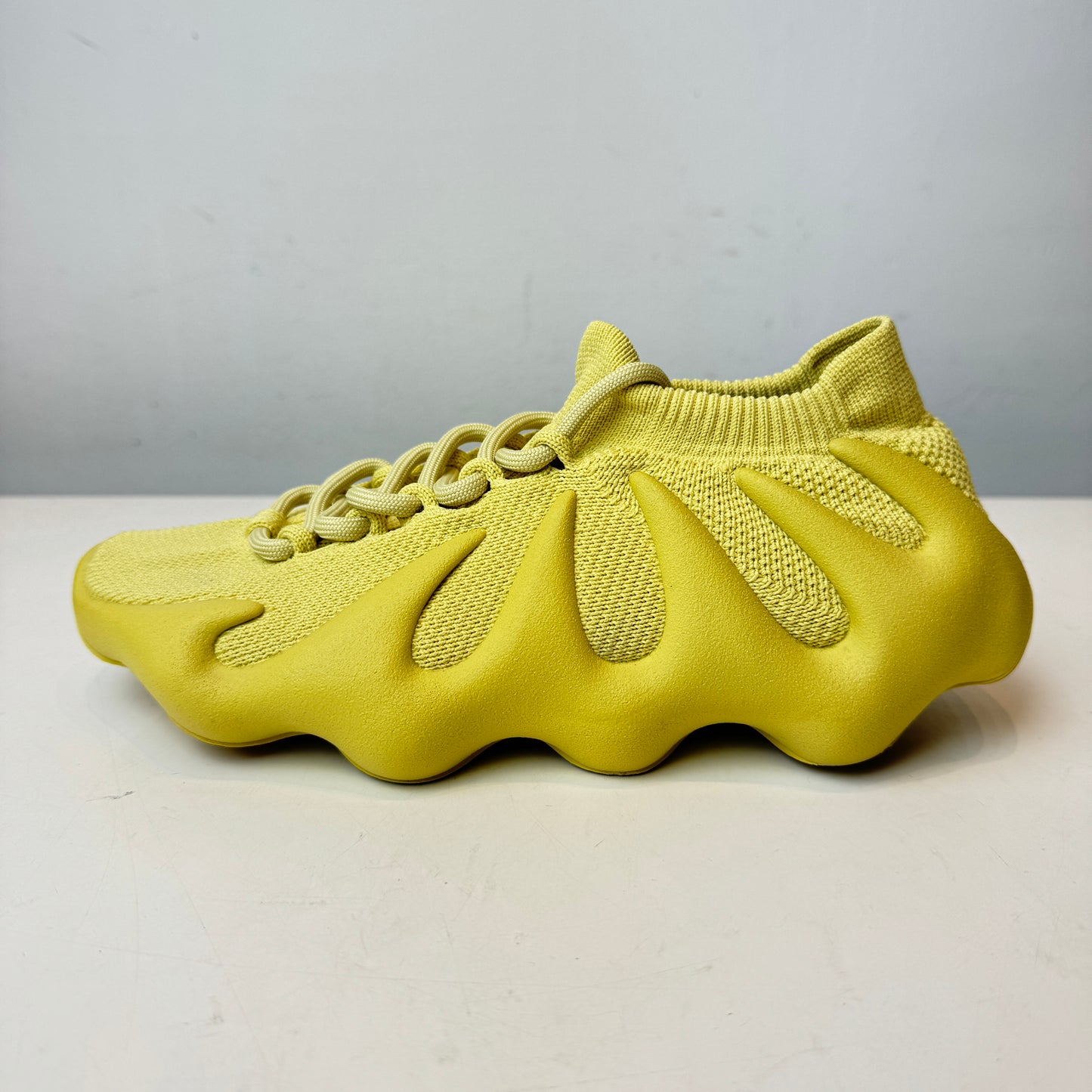 HP542 6adidas Yeezy 450 Sulfur [USED] - 6 M (Used)