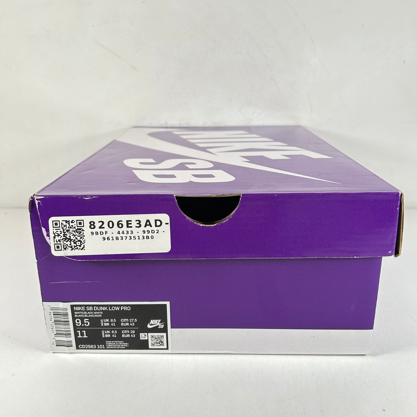 CD2563 101 Nike SB Dunk Low Pro White Gum [USED] - 9.5 M (Used)
