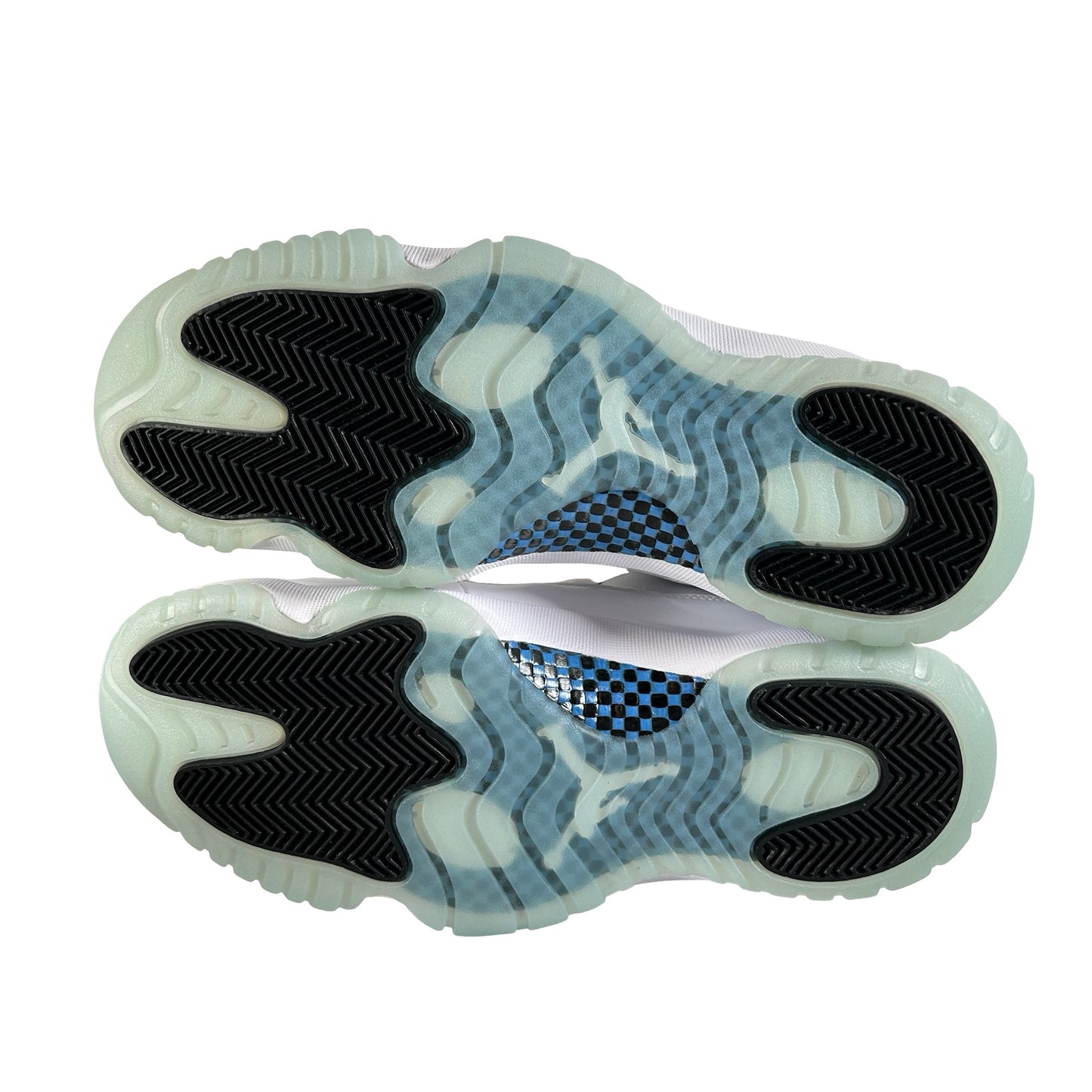 AV2187 117 Jordan 11 Low Legend Blue [CONDITIONAL] - 10 M (Yellowing)