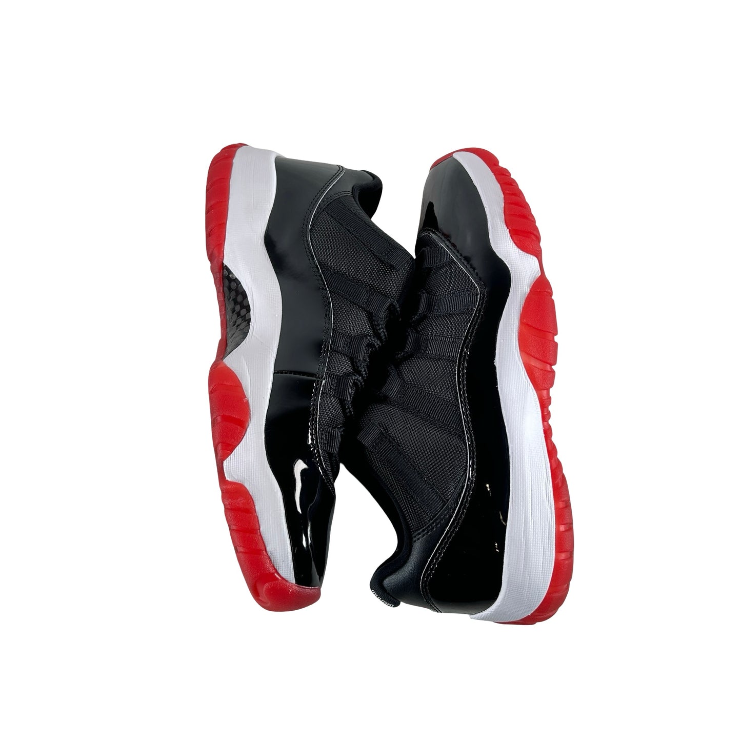 FV5104 006 Jordan 11 Retro Low Bred (2025) - 8.5 M (VNDS)
