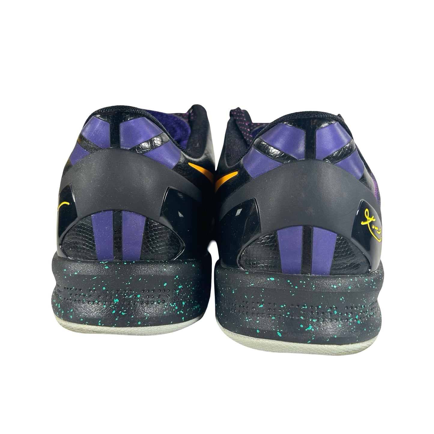 555035 302 Nike Kobe 8 Easter [USED] - 10.5 M (Used)