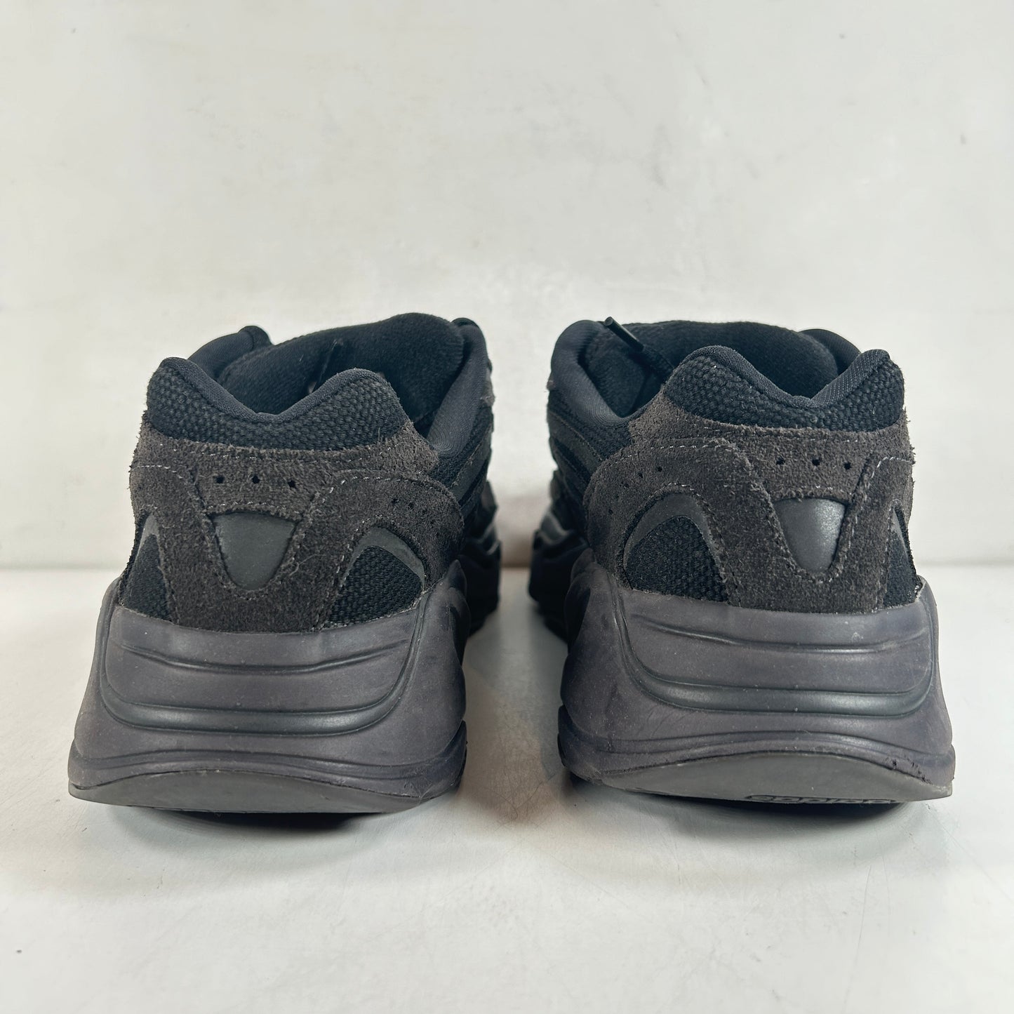 FU6684 Adidas Yeezy Boost 700 V2 Vanta [USED] - 9 M (Used)